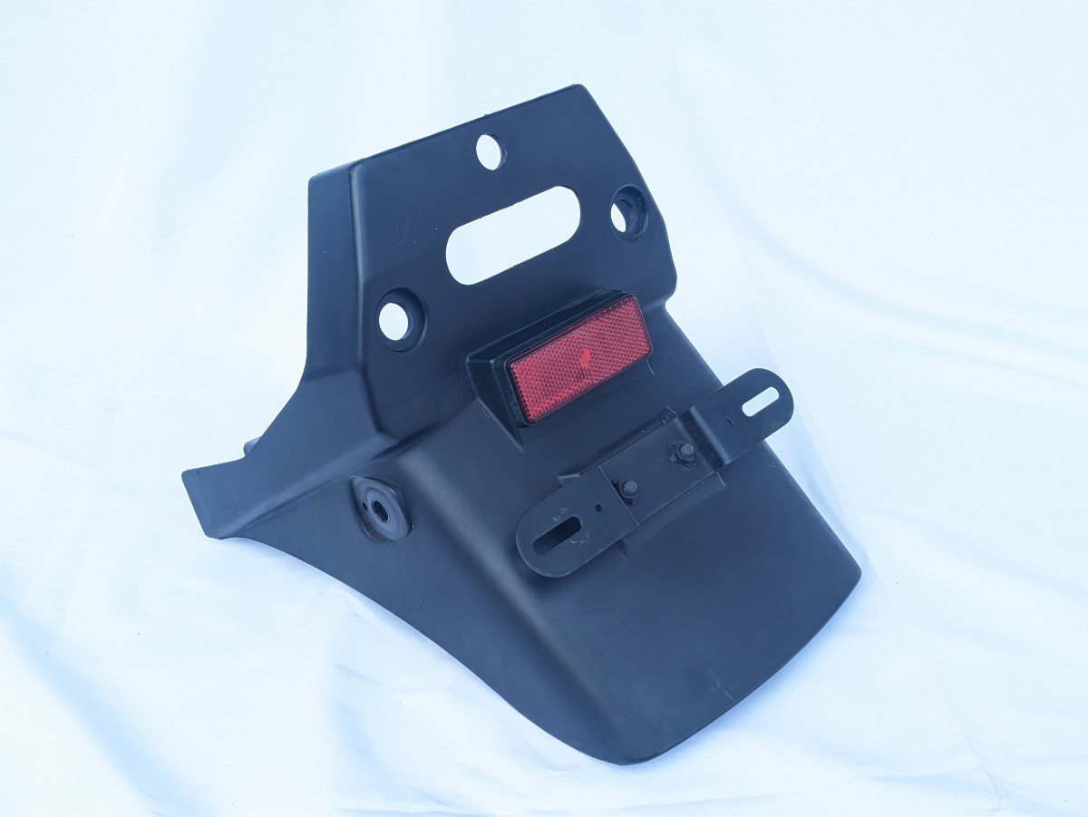 85023-1549純正リアフェンダー　ゼファーカイ／ゼファー400カイ／ZEPHYR KAI／ZEPHYR χ