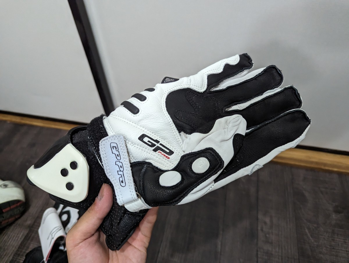 GP PRO アルパインスターズ R4 GLOVE | Gloves R3 ブラック Pro 