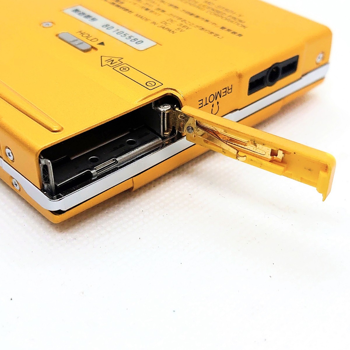外観◯ 通電のみ SHARP MD-ST501 Portable MD Player WALKMAN