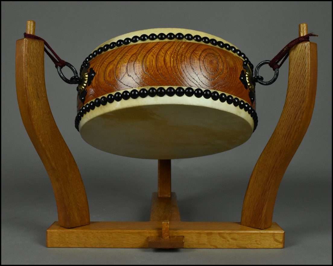 和太鼓　平胴太鼓　鳥居台付き　1.5尺 約45cm 中古良品 和太鼓 平胴太鼓 鳥居台付き 1.5尺 約45cm 中古良品