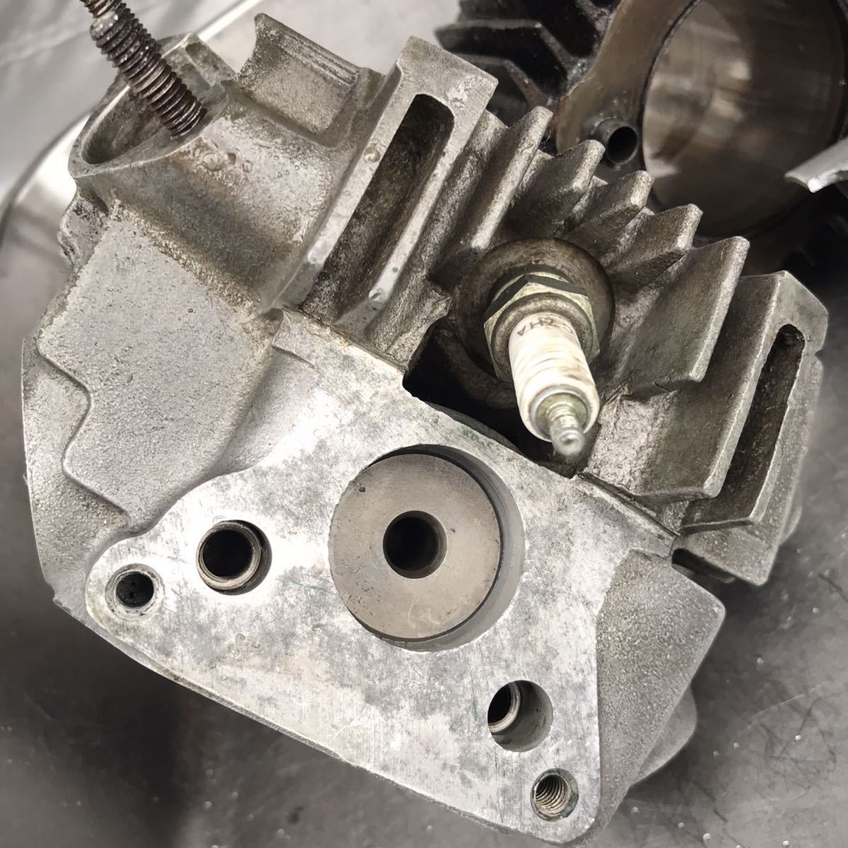 ジャンク ホンダ 純正6V DAX70 ST70 早矢仕 キタコ シリンダーヘッド 