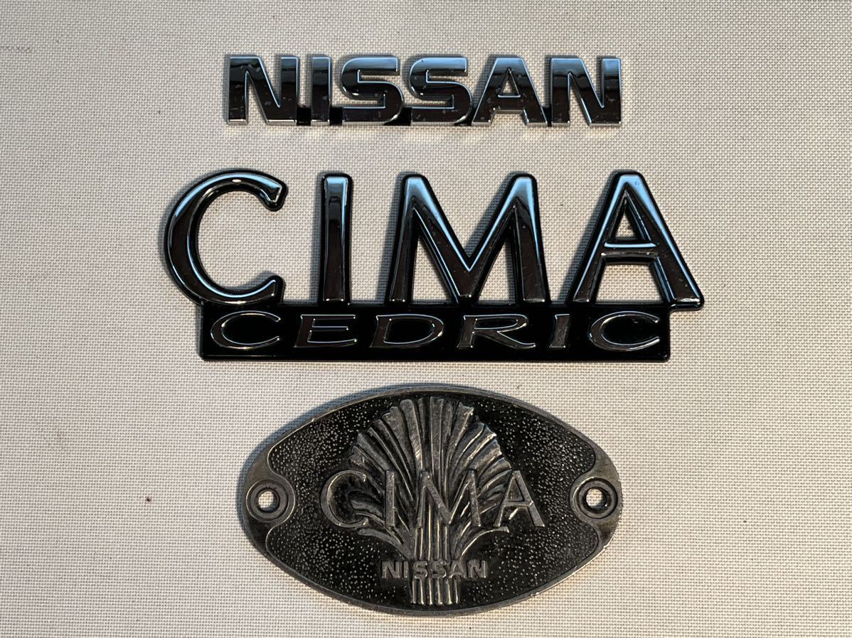 ○日産 シーマ CIMA Y31 セドリック 当時物 エンブレム 中古品○昭和 