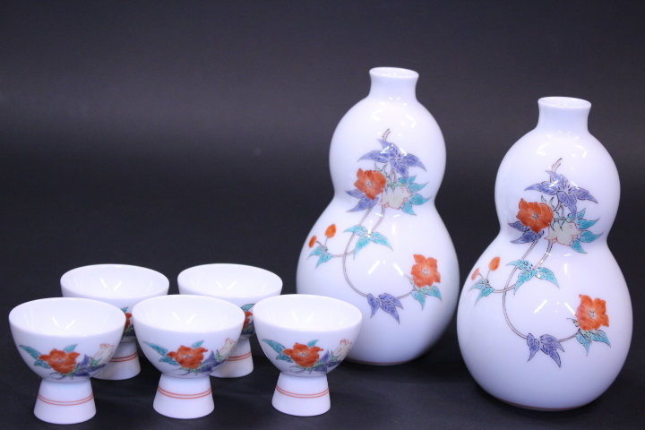共箱 | 有田焼 現品限り 高さ25㎝ 花瓶 梅菊文 錦 十