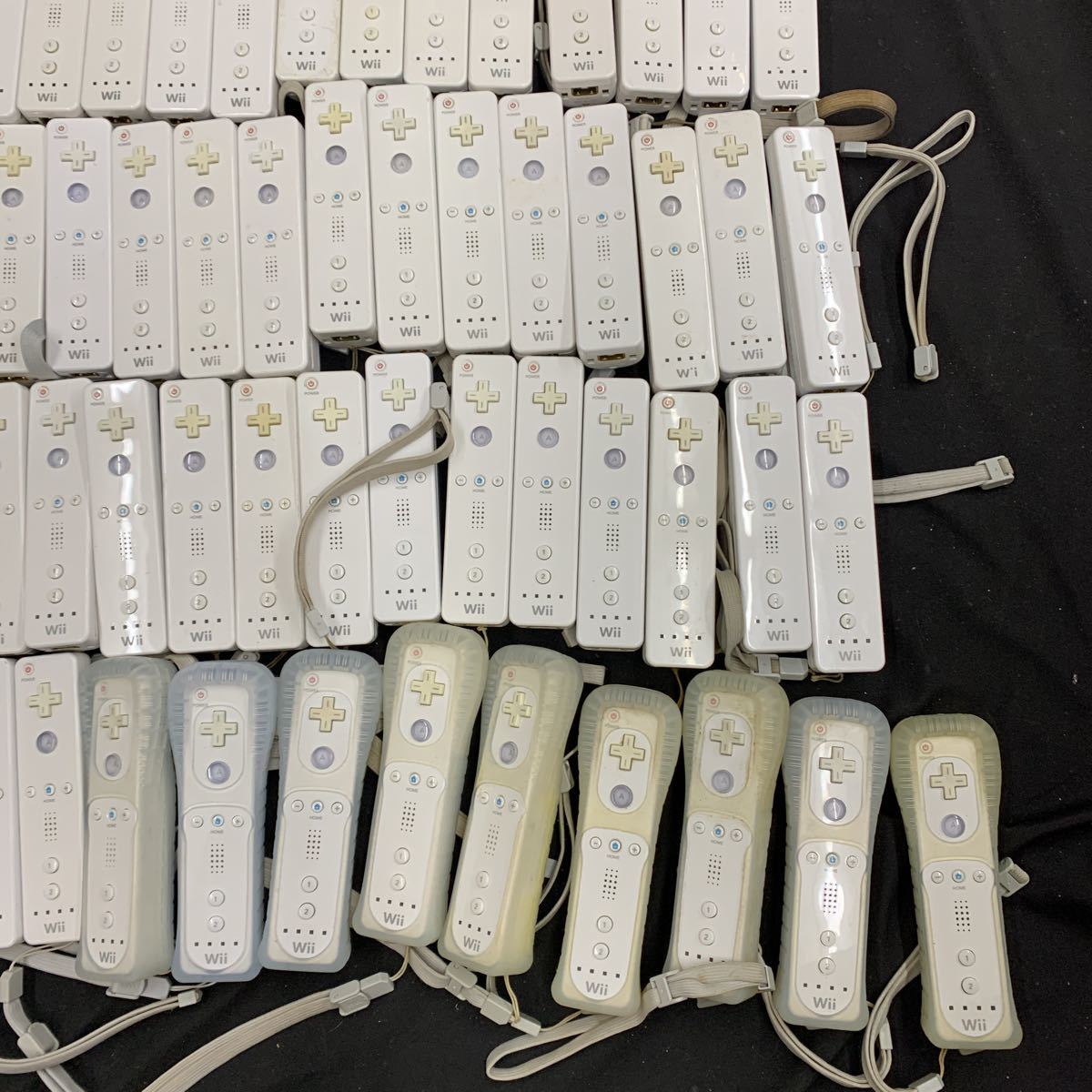 リモコンまとめ売り　約200個 ニンテンドー Wii リモコン200台 まとめ 動作未確認 ジャンク扱い 0705