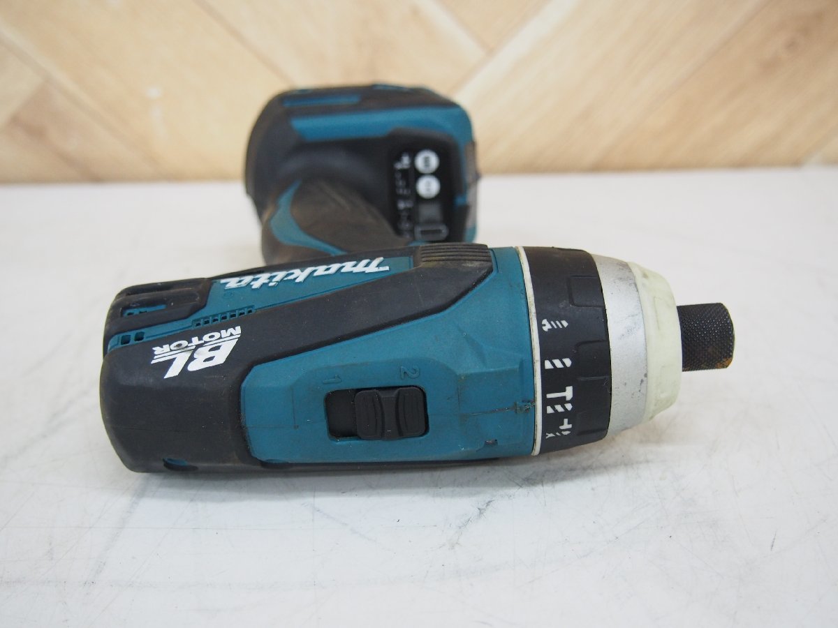 定番人気，格安 ☆【1R0703-7】 makita マキタ 充電式4モードインパクトドライバ TP141D 本体のみ ジャンク