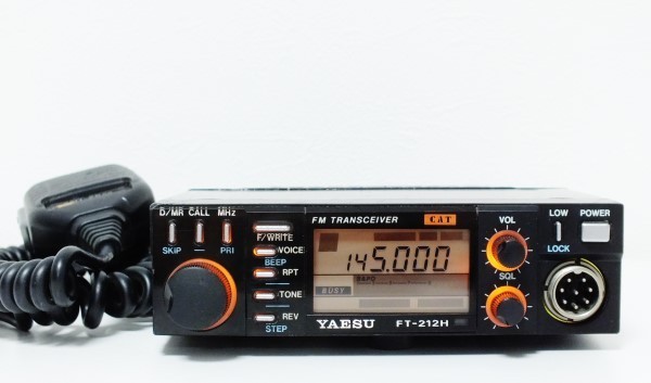 YAESU FT-212H 144MHz FM　ハイパワートランシーバー アマチュア無線 YAESU FT-212H 144MHz FM ハイパワートランシーバー