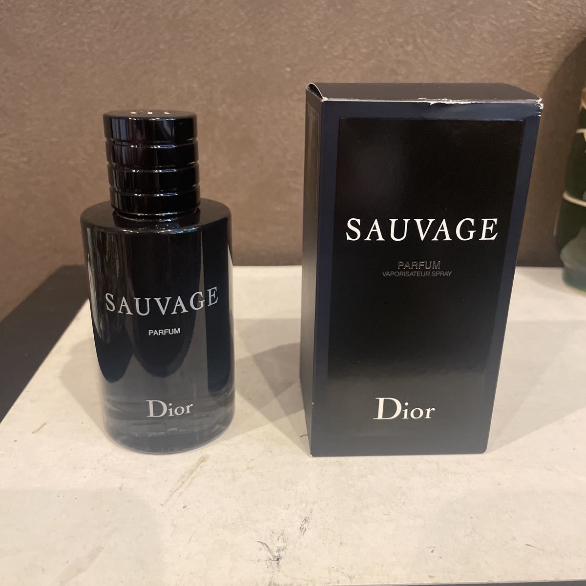 Dior ディオール SAUVAGE ソヴァージュ オードパルファム 100ミリ ほぼ