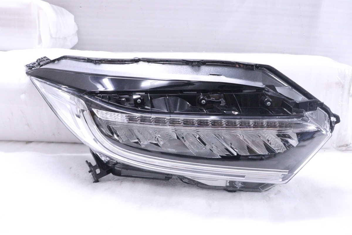 美品 磨き済み LED MXPA10 ヤリス 左ヘッドライト KOITO K0-3 【公式通販】