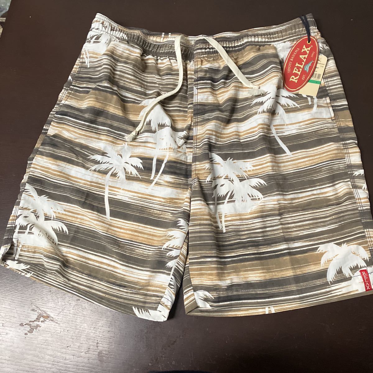 新品TOMMY BAHAMA トミーバハマ スイムパンツ9524 Lサイズ　