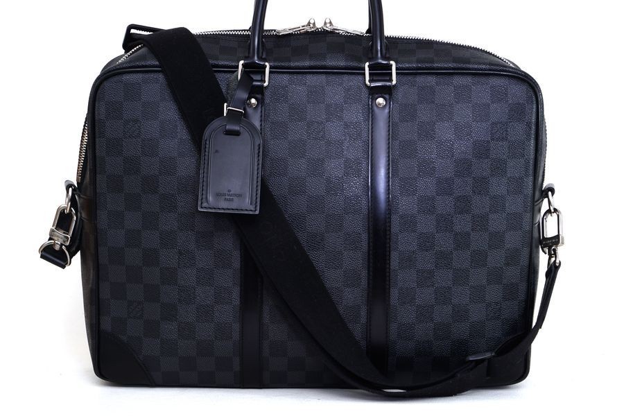 ルイヴィトン　LOUIS VUITTON　ダミエグラフィット ビジネスバッグ 極美品】 ルイヴィトン Louis Vuitton ダミエ グラフィット ポルト