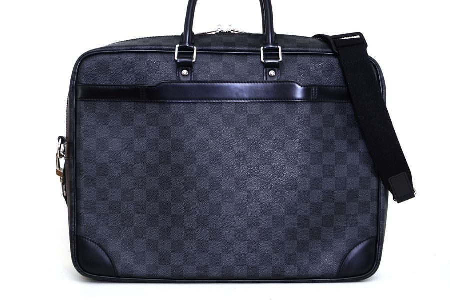 極美品】 ルイヴィトン Louis Vuitton ダミエ グラフィット ポルト