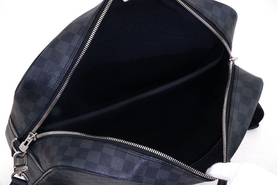 極美品】 ルイヴィトン Louis Vuitton ダミエ グラフィット ポルト