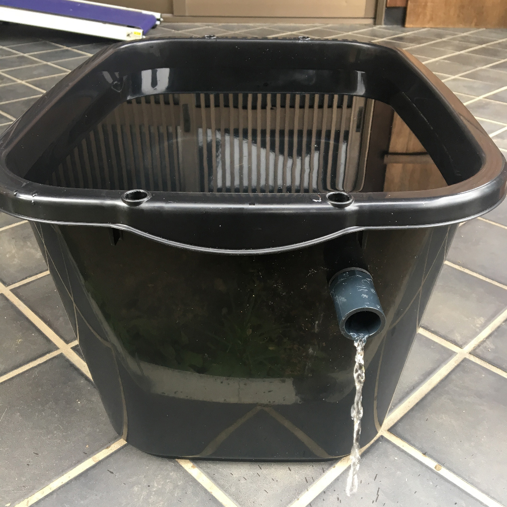 メダカ飼育容器【35㍑ 黒 1個 オーバーフローキャップ付】即決 メダカ飼育容器【35㍑ 黒 1個 オーバーフローキャップ付】即決
