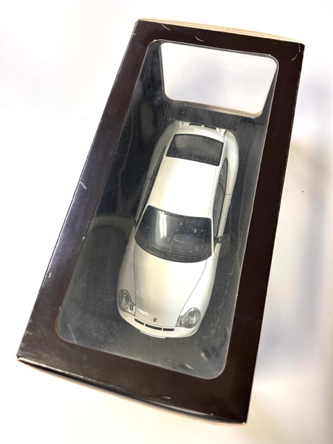 ポルシェ911ＧＴ3　ＲＳ　1／18