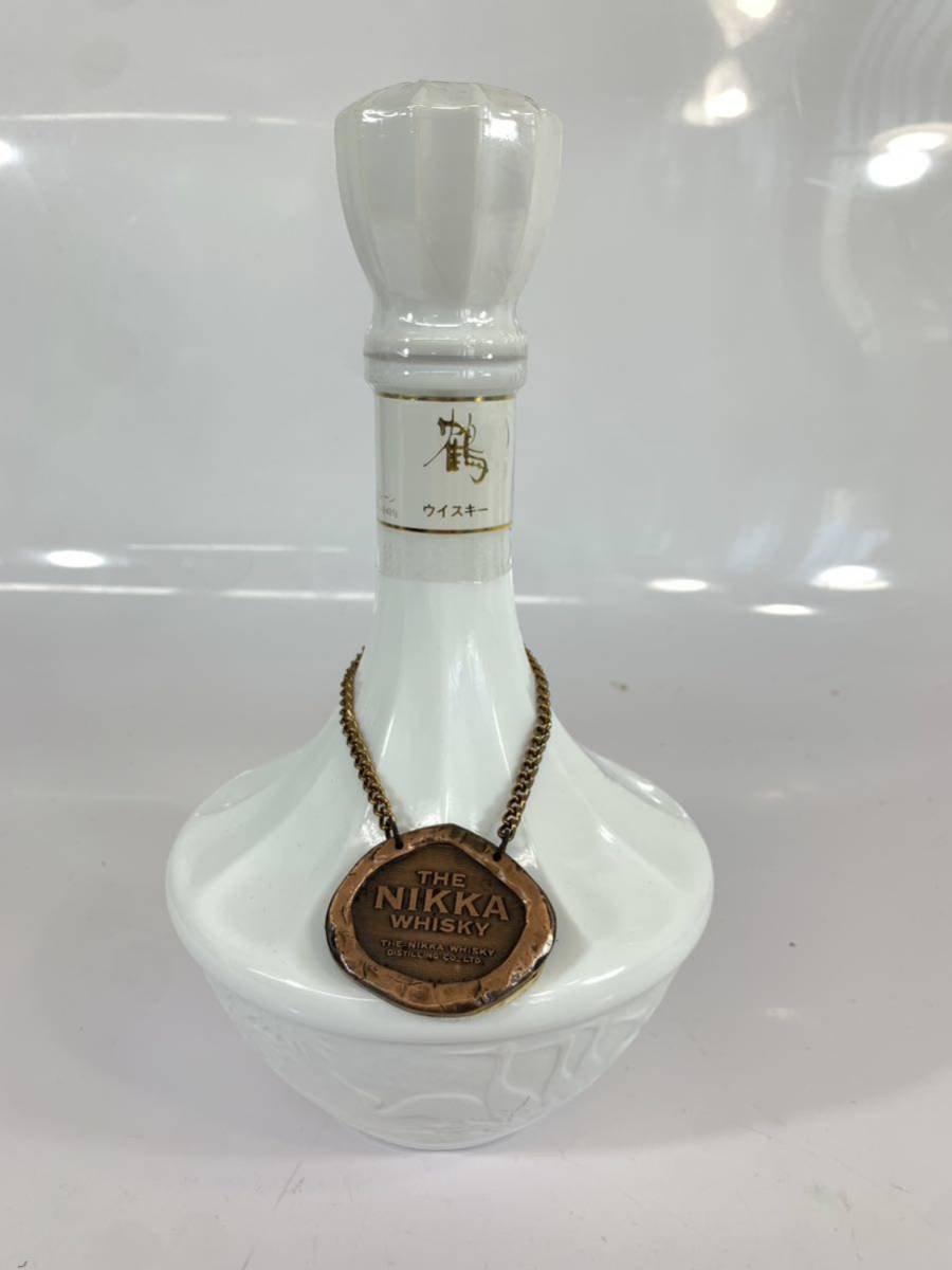 THE NIKKA WHISKY 鶴 陶器ボトル ウイスキー 未開栓 液漏れあり THE