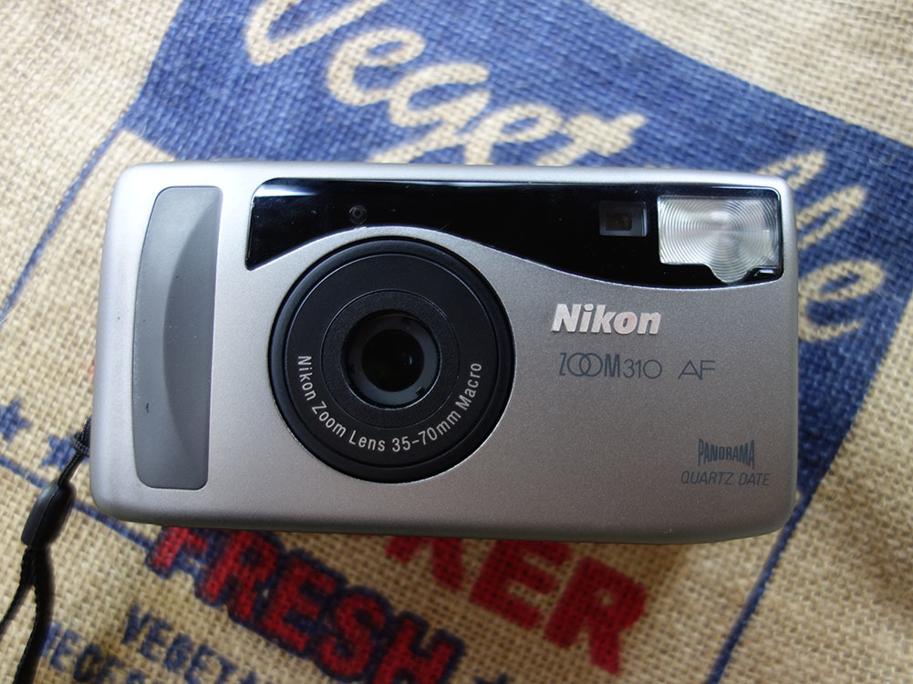 0 Nikon AF Camera Zoom Macro 35-70mm ZOOM QD Compact 35mm Used