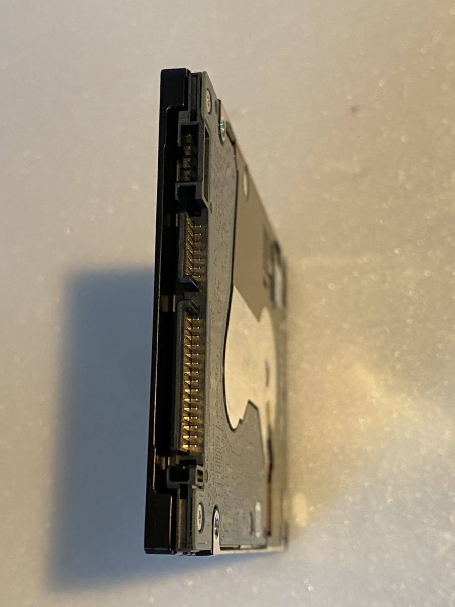 Seagate ST2000LX001 2TB SSHD 使用時間697時間 Seagate 2TB FireCuda