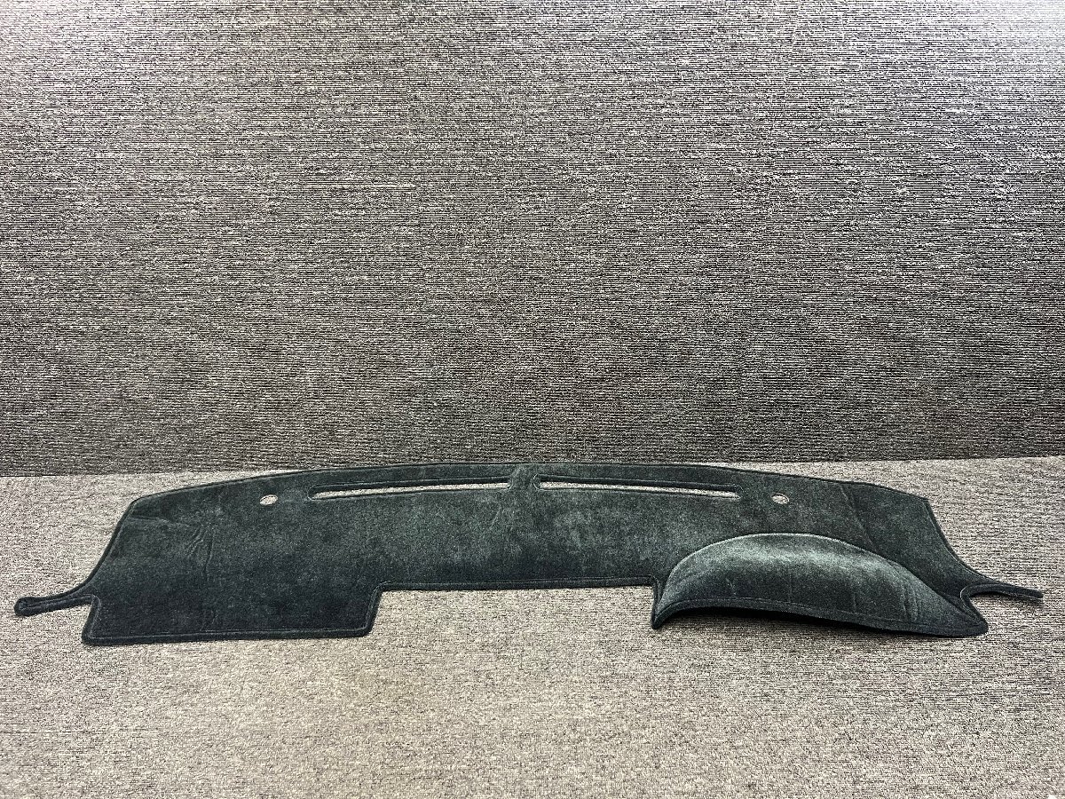 メルセデスベンツW124 セダン 純正新品 リアドアウェザーストリップ