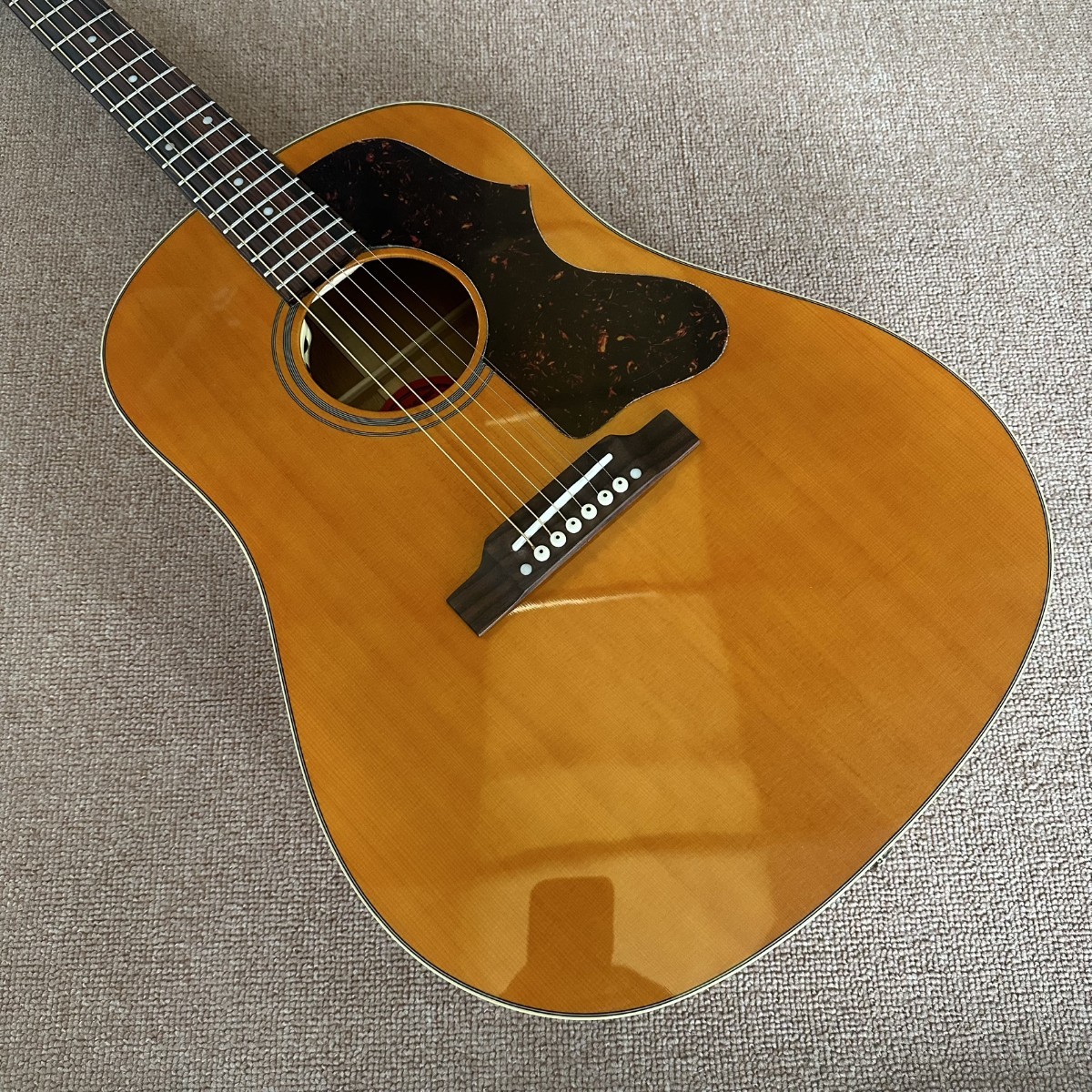 ノーブランド Gibson 風 アコースティックギター アコギ J-45 ADJ 