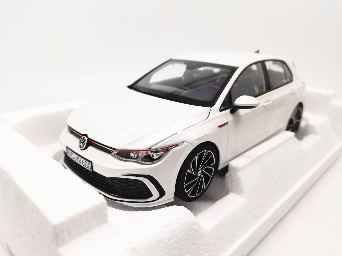 ノレブ 1/18 VW Golf GTI 2021 白