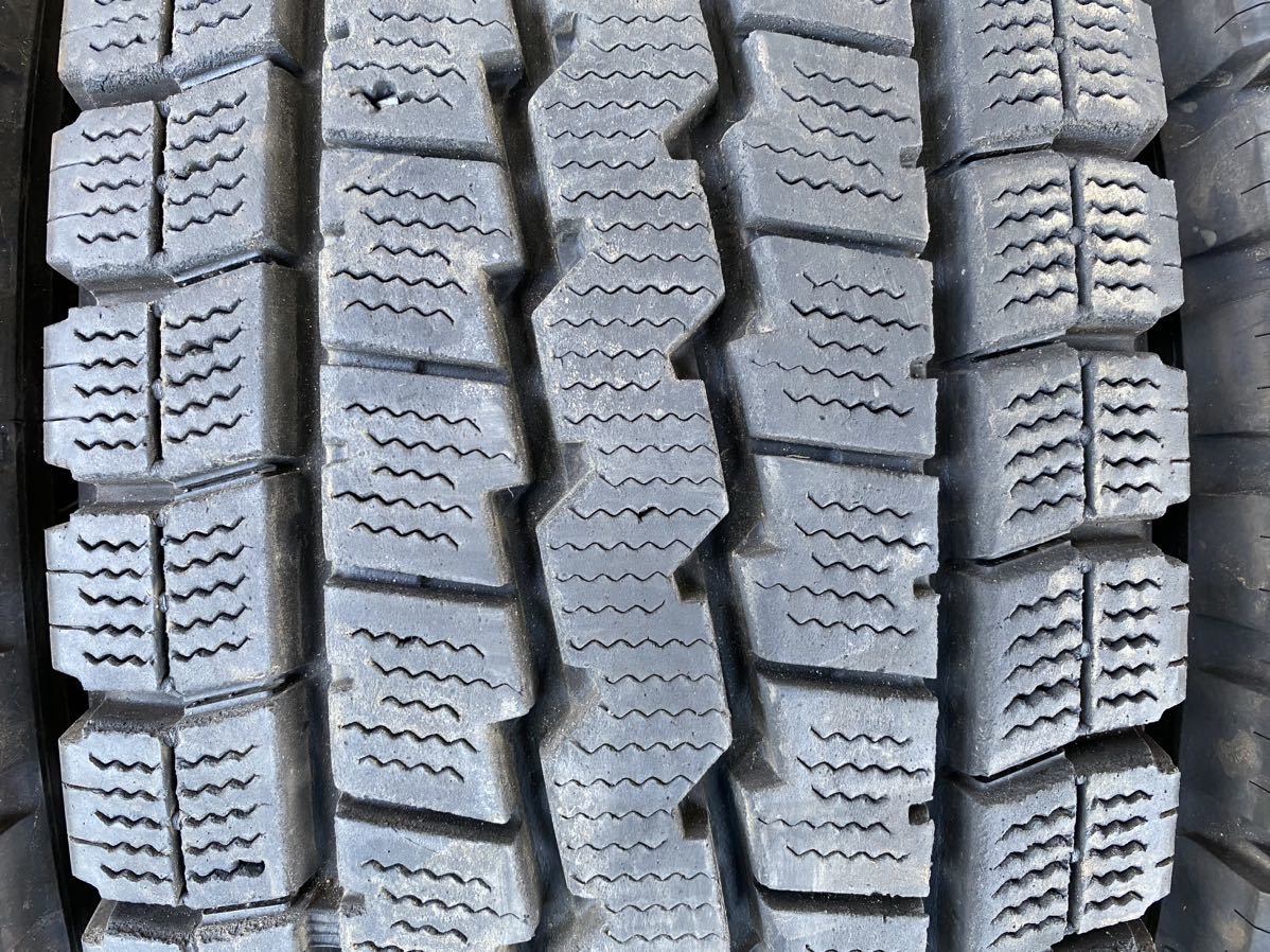 セ2312 ☆決算特価☆深溝スタッドレス☆ DUNLOP WINTER MAXX LT03 205