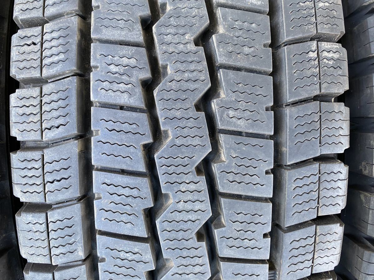セ2312 ☆決算特価☆深溝スタッドレス☆ DUNLOP WINTER MAXX LT03 205