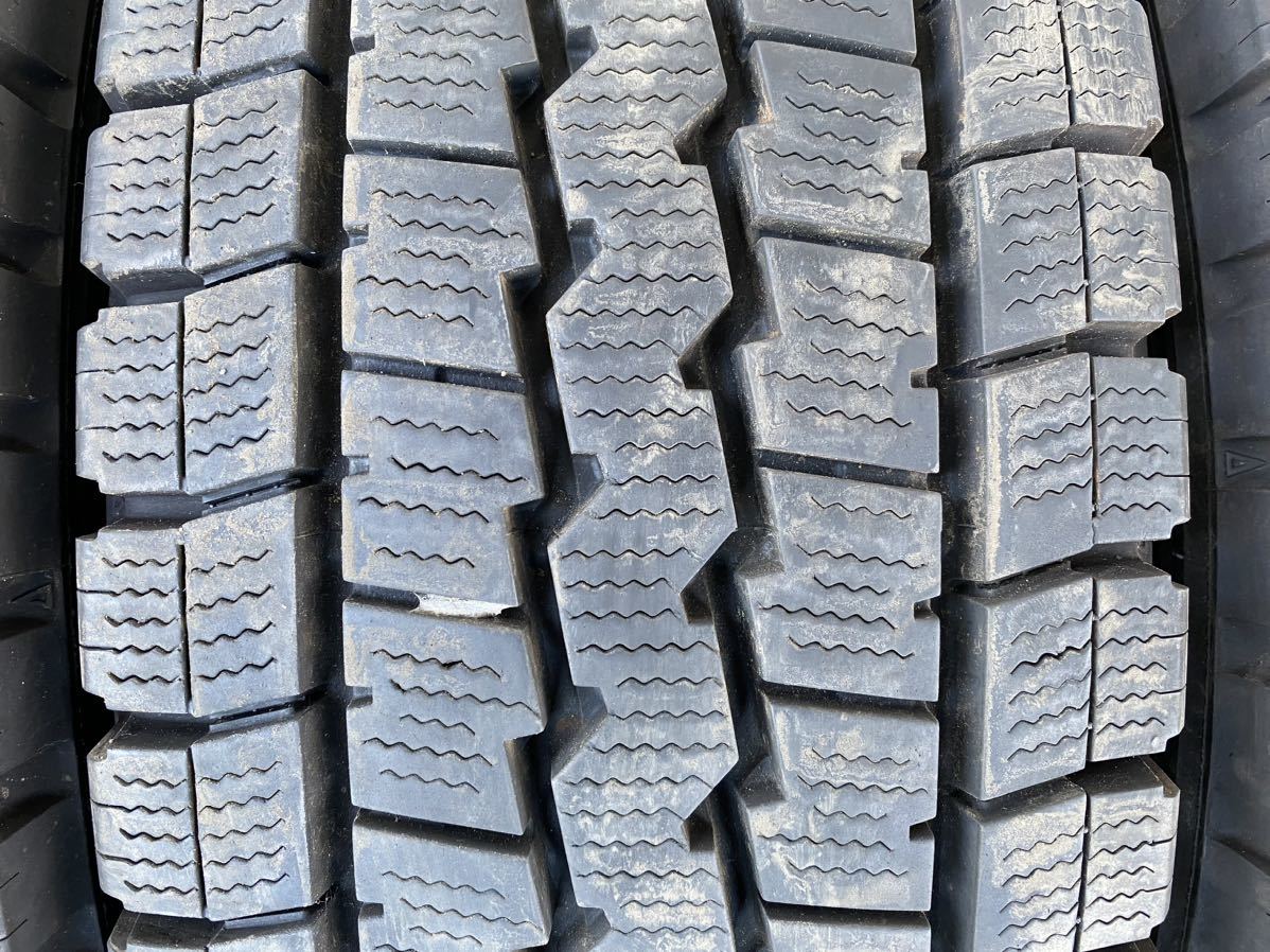 セ2312 ☆決算特価☆深溝スタッドレス☆ DUNLOP WINTER MAXX LT03 205