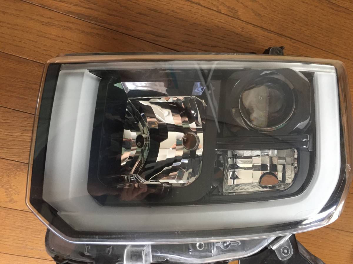 平成２７年型ピクシスメガ取り外し　ウェイク/ LA700S/LA700S/LA700A/LA710A 純正 左 ヘッドライト/ランプ LED レベライザー 81170-B2690