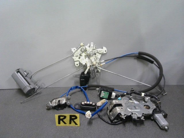 5kurudepa H19年 ハイエース KR-KDH200V ドアロック ソレノイド スーパーGL 200系 TRH200 リア右 テスト済 32820