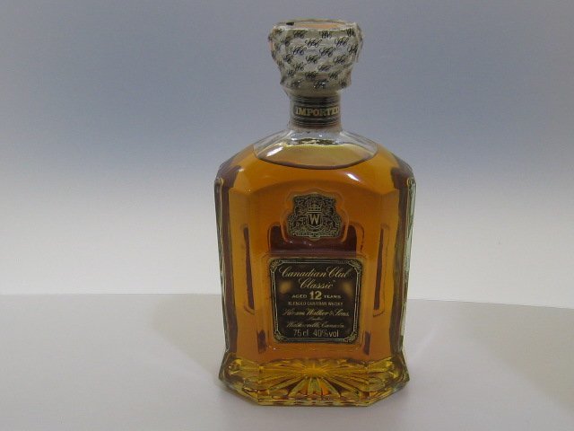CANADIAN WHISKY カナディアンウイスキー　4本セット　未開栓　古酒 古酒 未開栓 4本セット Canadian Club カナディアン クラブ C.C.