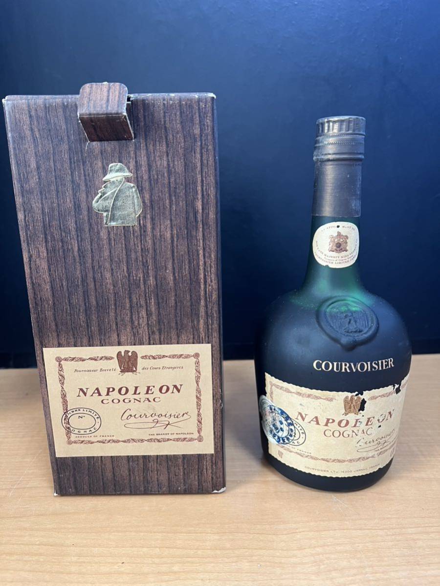 COURVOISIER NAPOLEON クルボアジェ ナポレオン コニャック ブランデー
