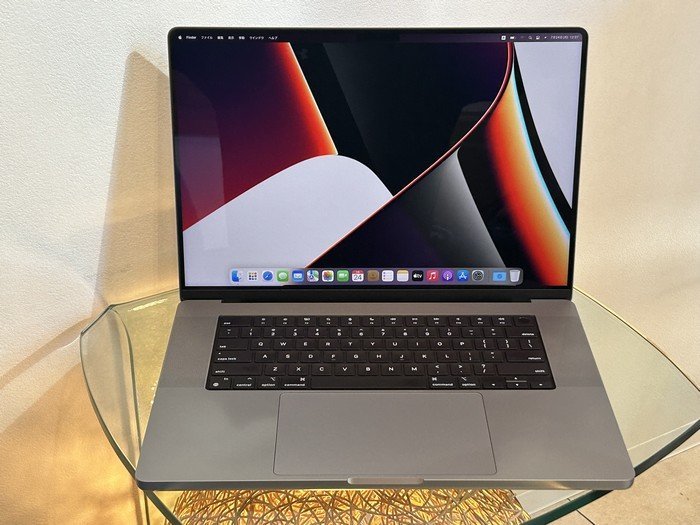 極美品【Apple MacBook Pro 2021 16インチ M1 Max 10コア/CPU 32コア