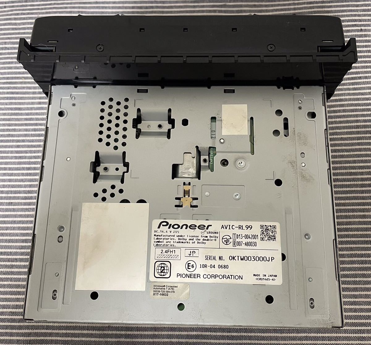 中古品]AVIC-RL99 カーナビ paioneer カロッツェリア 地図データ2015年 
