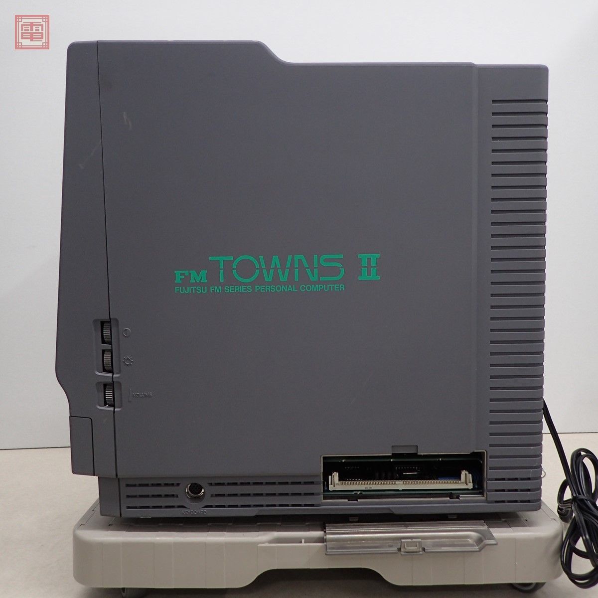 富士通 FM TOWNSII モデルUX20 本体 FMTW2UX20 FUJITSU ジャンク