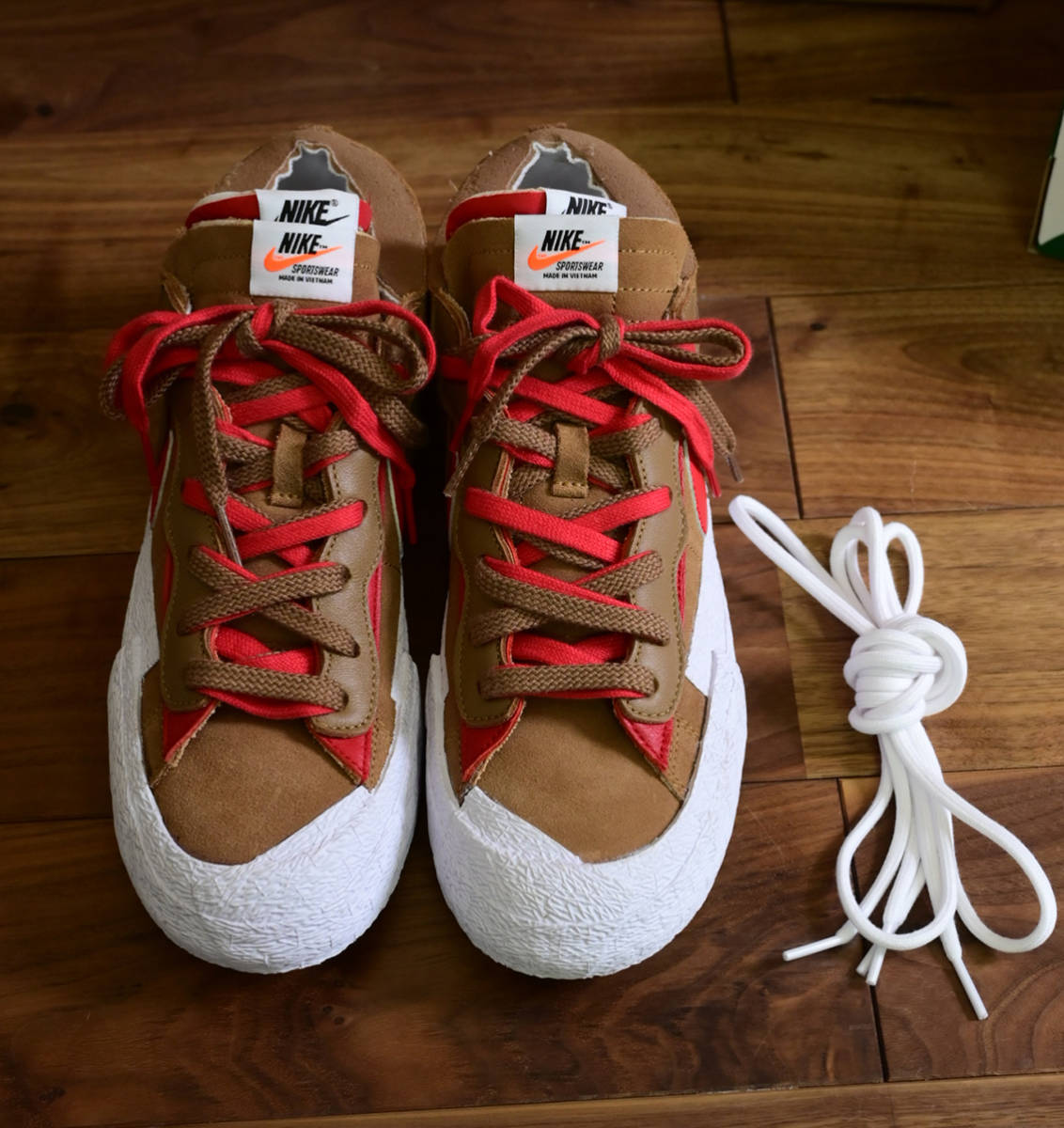 sacai × Nike BLAZER LOW BRITISH TAN DD1877-200 ブリティッシュタン 