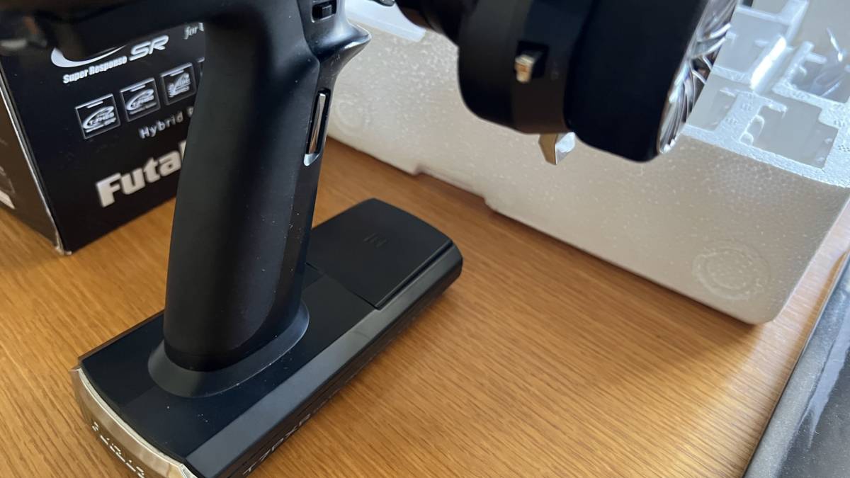 フタバ 7PXR 送信機単体 リフェバッテリー、充電器付属 【公式通販】