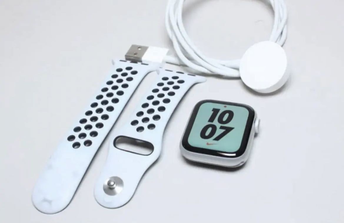Apple Watch Series4 GPS 40mm NIKE 1円スタート