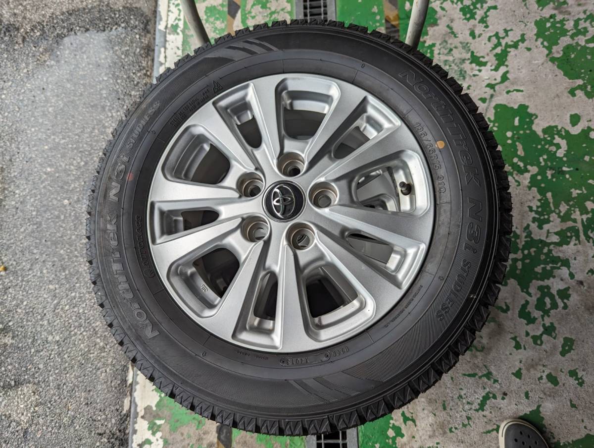 195/65R15 80ノアハイブリッド純正ホイール 未使用スタッドレスセット 