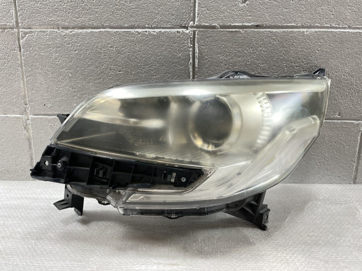 R50729 デイズ ルークス ハイウェイ スター B21A 前期 純正 ヘッドライト 左 HID KOITO 100-67053 取り付け破損無し