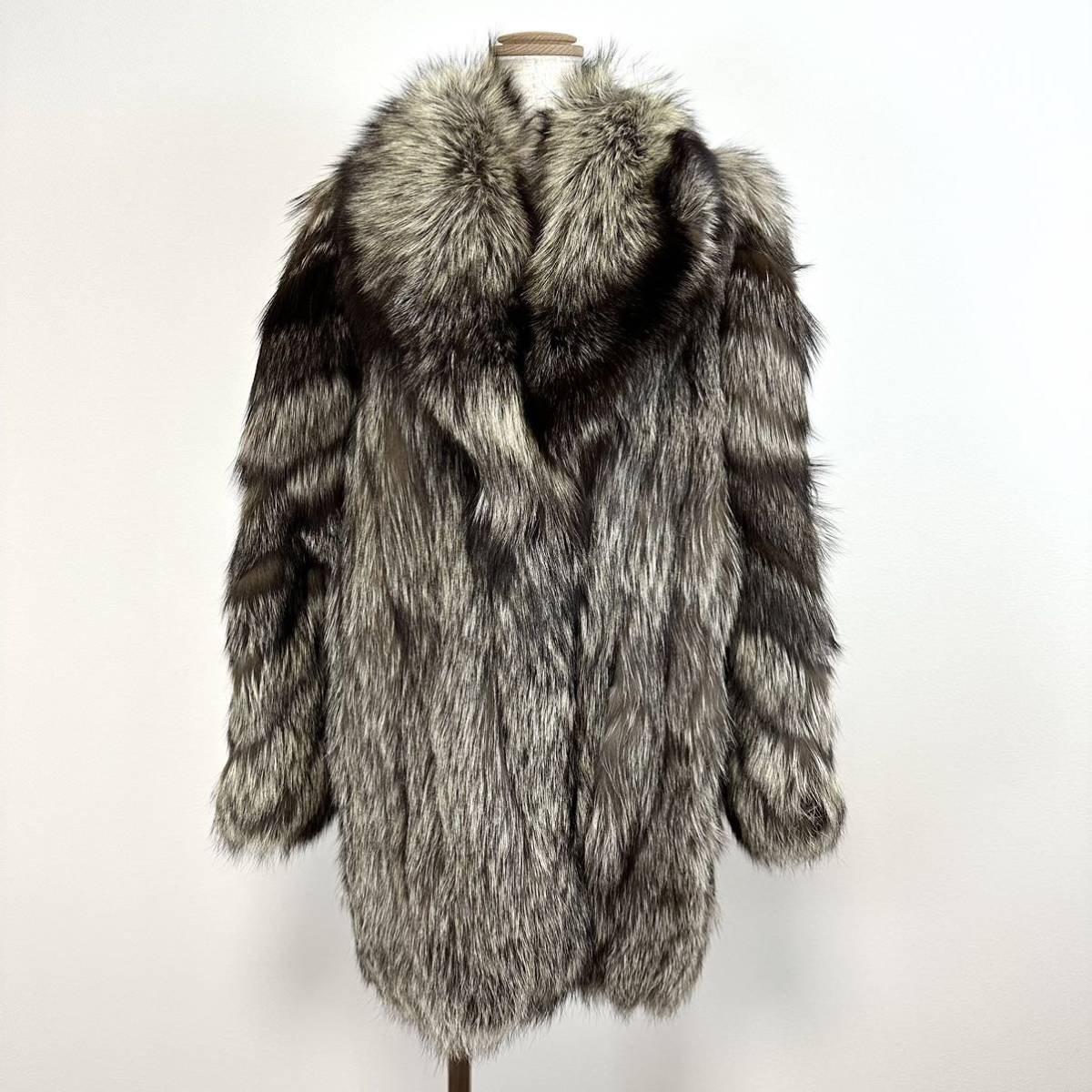 貂商】 h699 SAGAFOX ROYALシルバーフォックス ハーフコート 