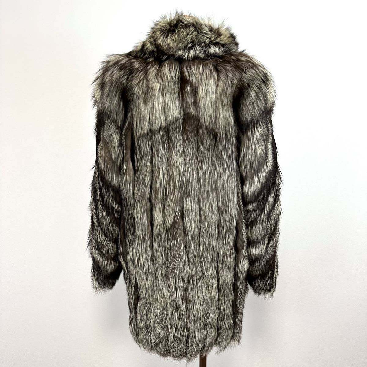 貂商】 h699 SAGAFOX ROYALシルバーフォックス ハーフコート 