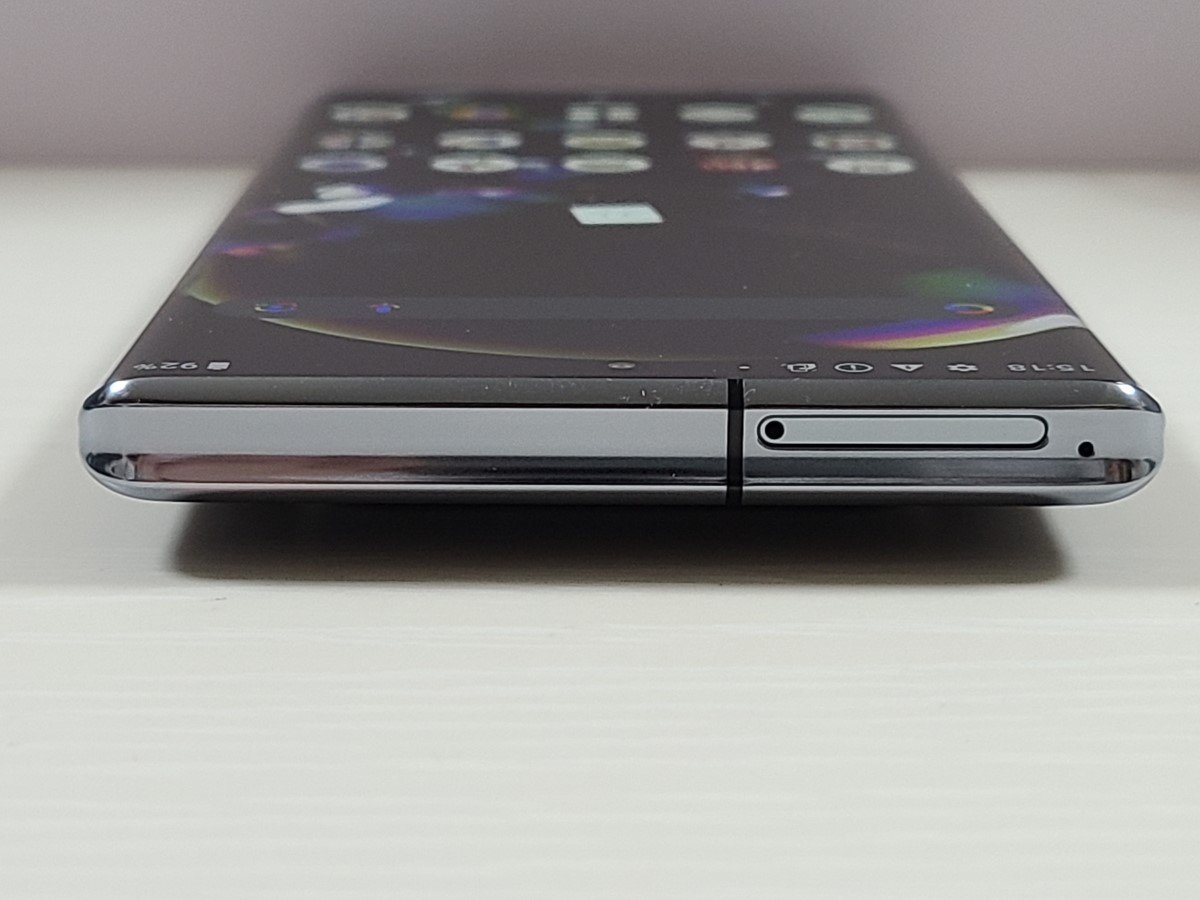 C710 ジャンクdocomo SIMロック解除済AQUOS R6 SH51B AQUOS R SHARP R6 SH-51B ドコモSIMロック解除済み 5G対応 ライカ