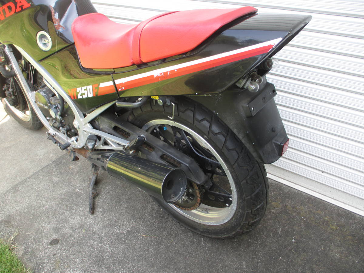 ホンダ VT250F部品取り 取りに来られる方 100円～