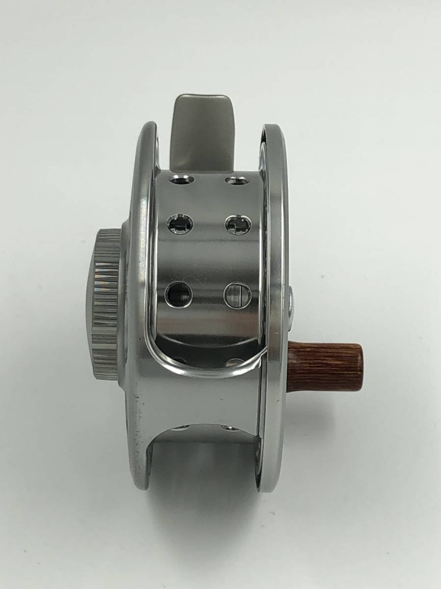 【匿名】シマノ 鱗夕彩 Esplaty 67 ライン付き 釣具 SHIMANO 鱗夕彩 Esplaty 67 シマノ ヘチリール A-RB 02155 チヌ用