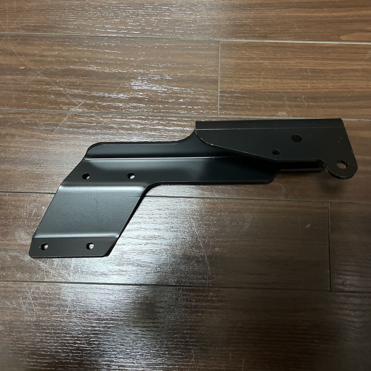 スポーツスター　バンスアンドハインズ　　マフラーステー　新品　未使用品