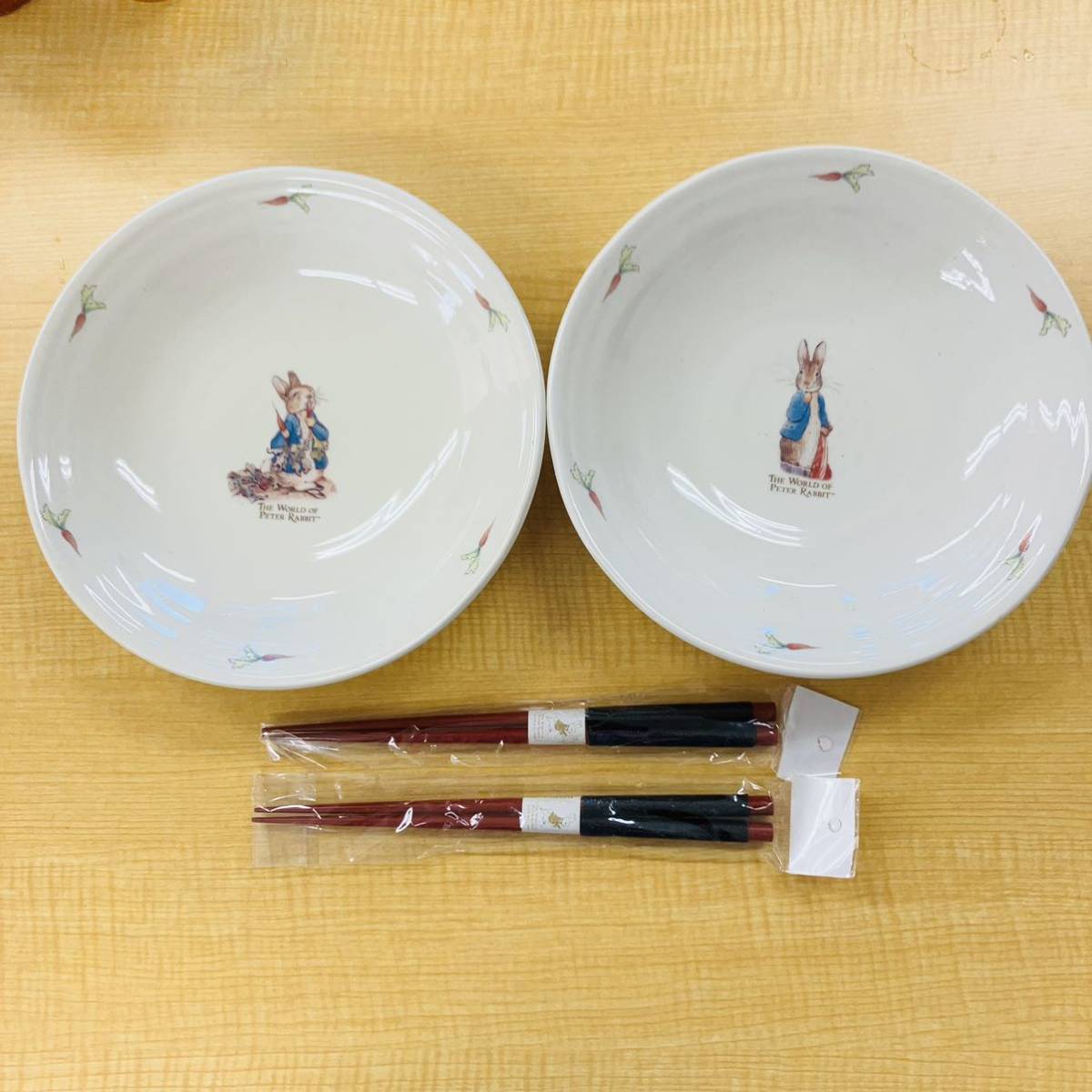 1円スタートピーターラビットお皿箸セット_1