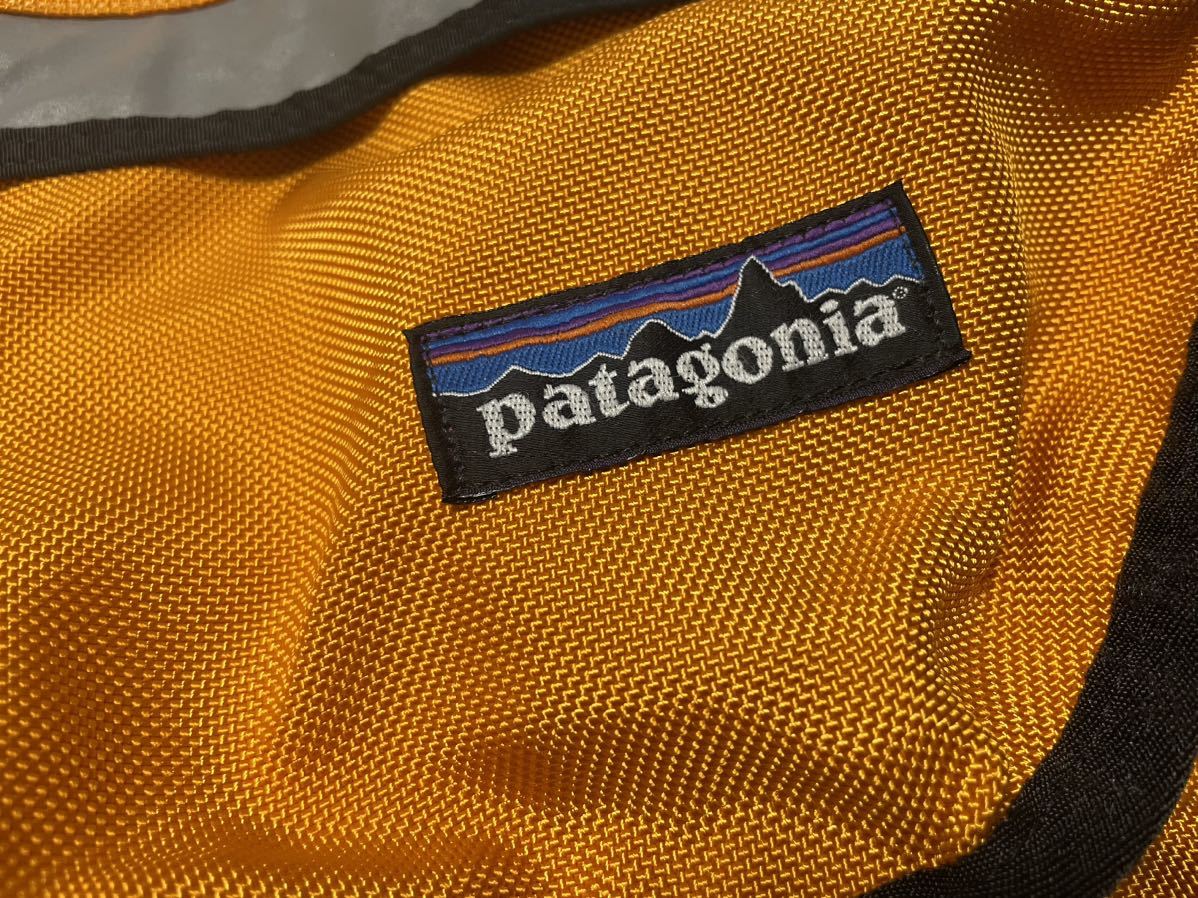 希少 USA製 patagonia パタゴニア マスバック メッセンジャーバッグ