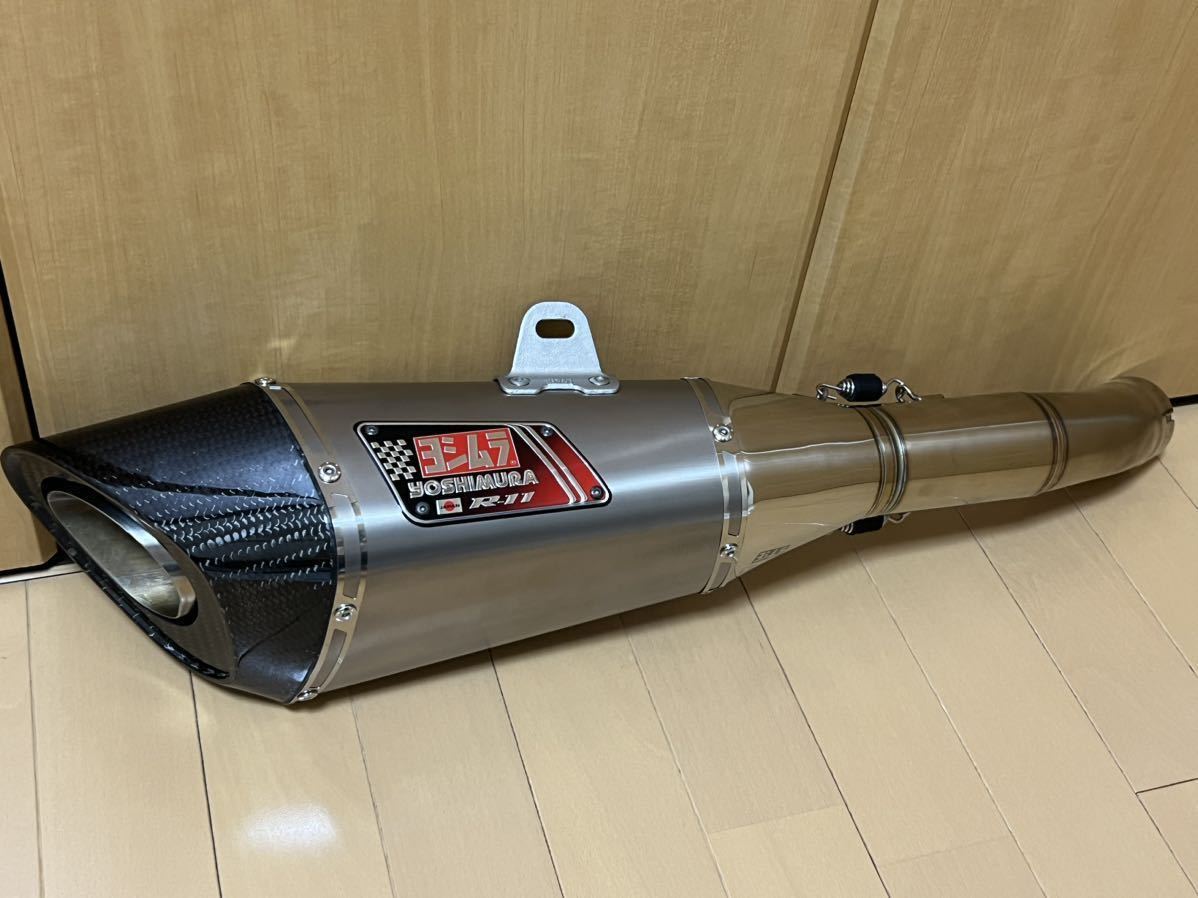 美品スズキ GSR750(ABS) ヨシムラ R-11サイクロン スリップオンマフラー サイレンサーチタンカバー