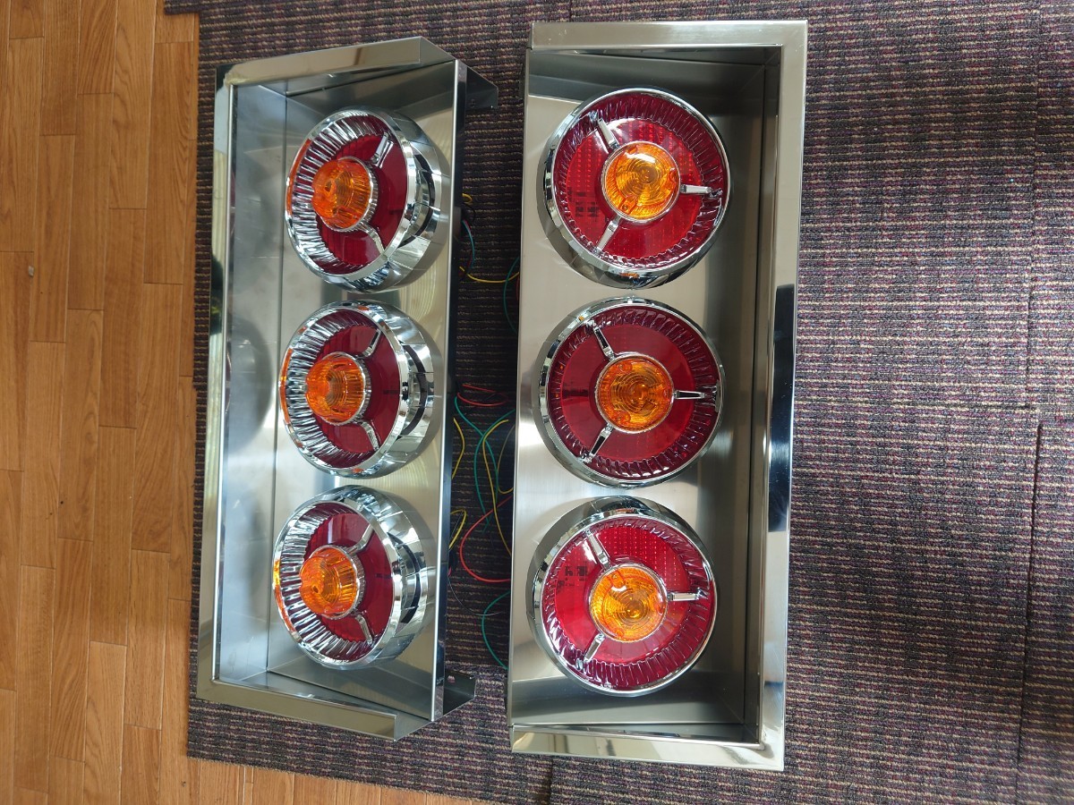 テールボックス ヤンキーテール 3連テール デコトラ - 24V トラック