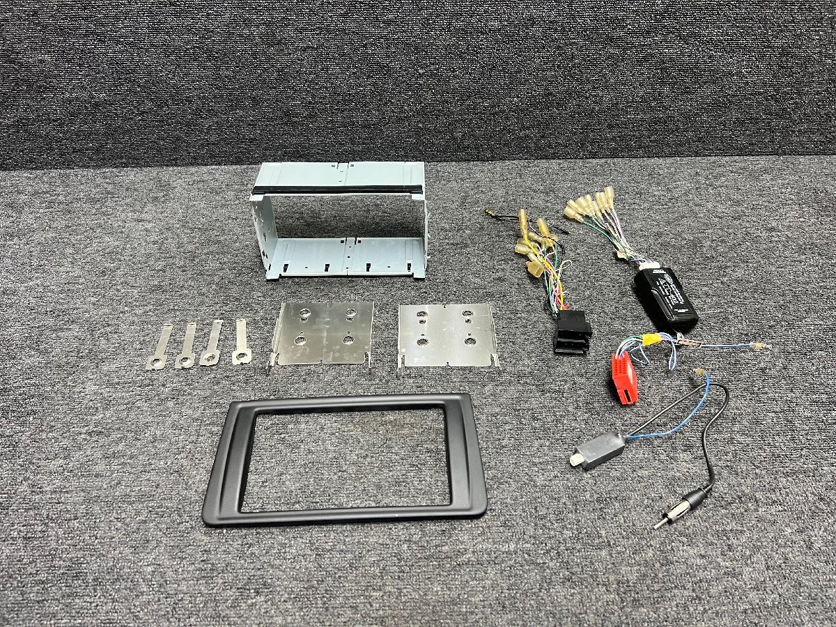 【9583】AUDI 8P◆A3 スポーツバック オーディオパネル 取付キット ATT-402アダプター